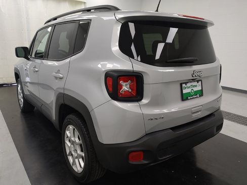 Used 2020 Jeep Renegade Latitude AWD/4WD image 5