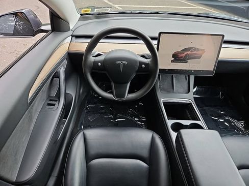 Used 2023 Tesla Model 3 Standard Range RWD image 11