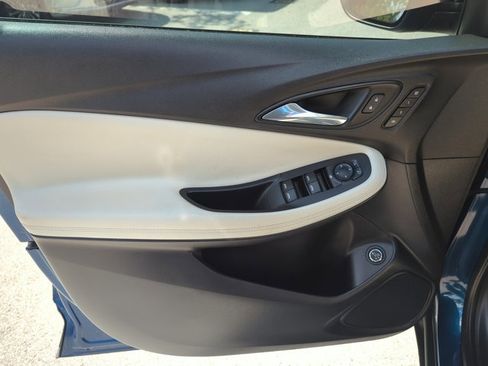 Used 2020 Buick Encore GX Essence w/ Advanced Technology Package image 10