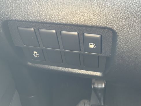 Used 2013 Nissan Murano S image 13