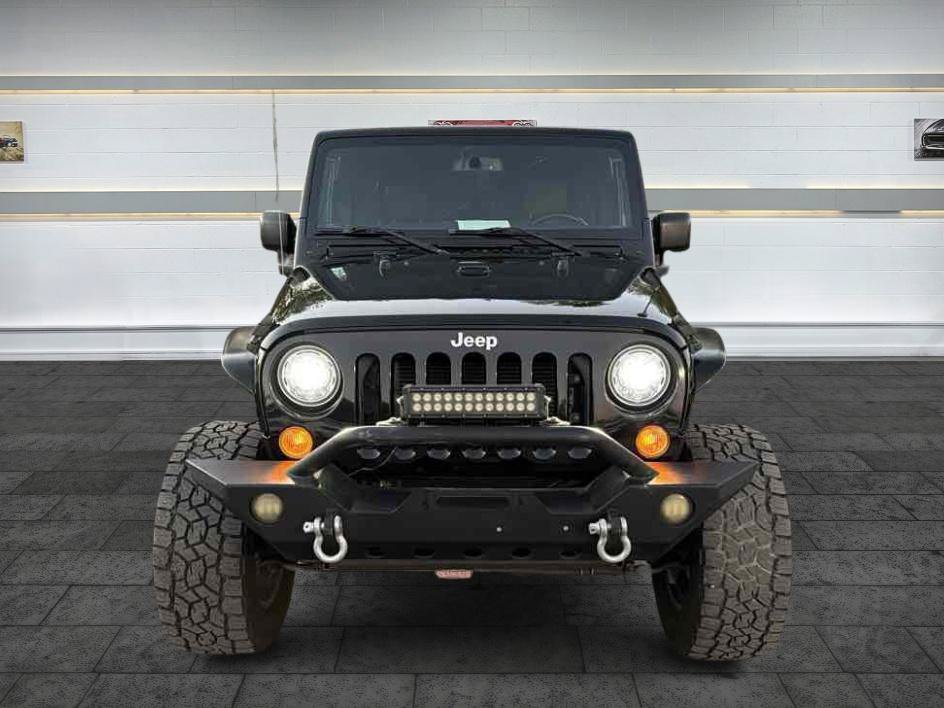 Used 2018 Jeep Wrangler Unlimited Rubicon w/ Cold Weather Group AWD/4WD image 2