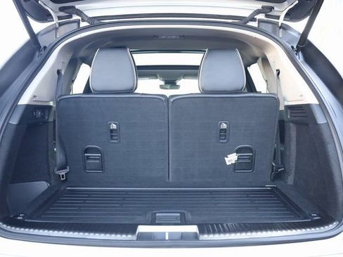 Used 2024 Acura MDX SH-AWD w/ Advance Package image 32