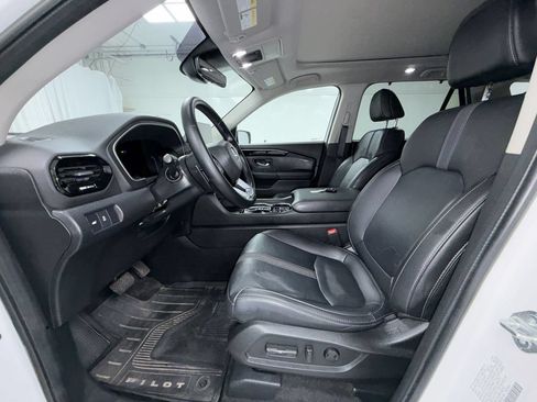Used 2024 Honda Pilot Touring image 14