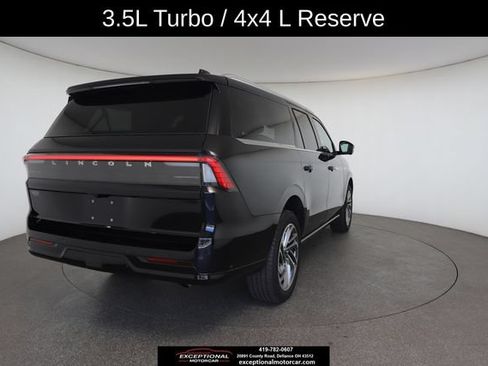 Used 2025 Lincoln Navigator L Reserve AWD/4WD image 17