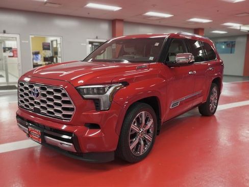 Certified 2023 Toyota Sequoia Capstone image 3