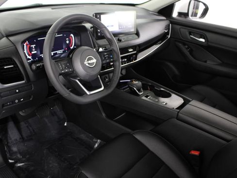 Certified 2024 Nissan Rogue SL FWD image 20