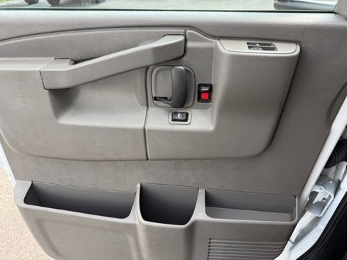 Used 2023 Chevrolet Express 3500 w/ Power Convenience Package image 32