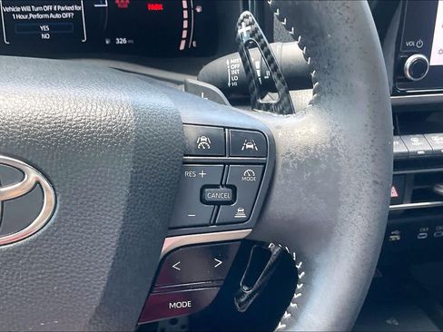 Used 2025 Toyota Camry SE w/ Convenience Package FWD image 23