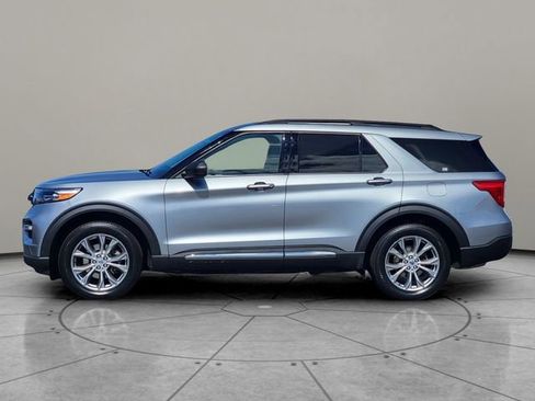 Certified 2023 Ford Explorer XLT w/ Equipment Group 202A AWD/4WD image 9