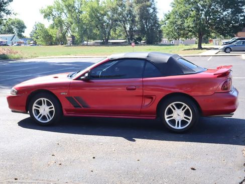 Used 1997 Ford Mustang GT RWD image 8