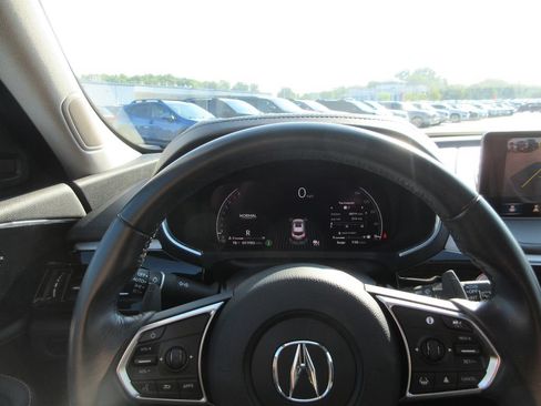 Used 2023 Acura MDX SH-AWD w/ Technology Package image 34