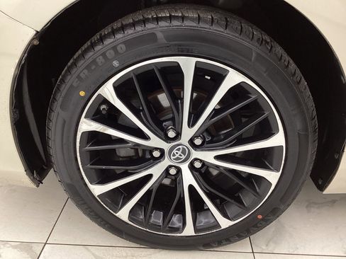 Used 2015 Toyota Camry LE image 43