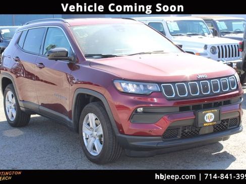 Used 2022 Jeep Compass Latitude w/ Convenience Group image 1