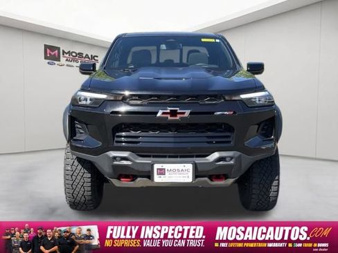 Used 2024 Chevrolet Colorado ZR2 w/ Technology Package AWD/4WD image 2