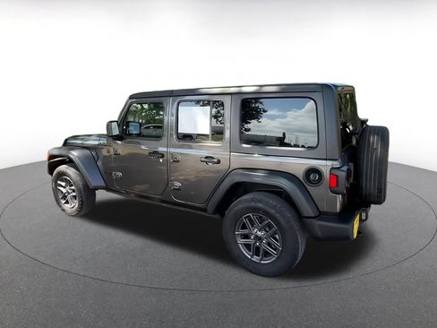 Used 2025 Jeep Wrangler Unlimited Sport AWD/4WD image 10