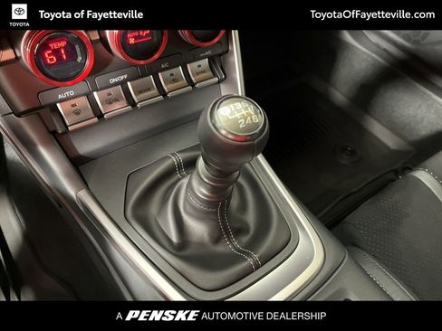 Used 2024 Toyota GR86 Premium image 30