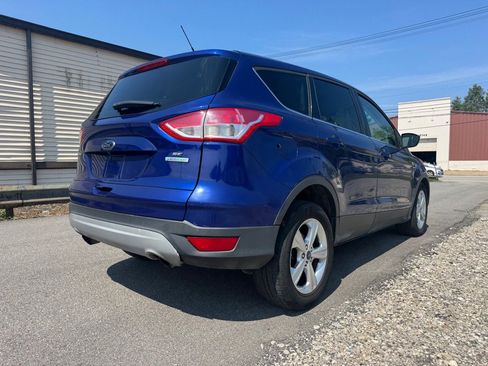 Used 2015 Ford Escape SE image 3