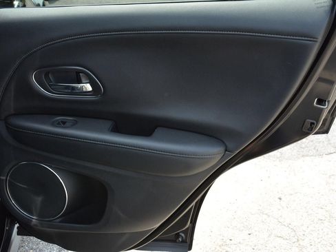 Used 2019 Honda HR-V EX-L image 17