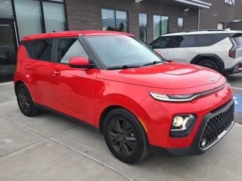 Used 2020 Kia Soul EX image 1