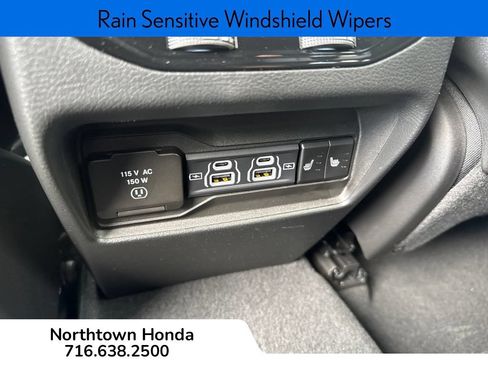Used 2023 Jeep Grand Cherokee Trailhawk w/ Luxury Tech Group III AWD/4WD image 21