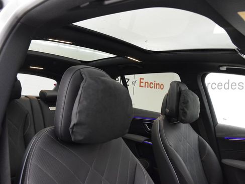 New 2026 Mercedes-Benz EQS 550 4MATIC SUV image 18