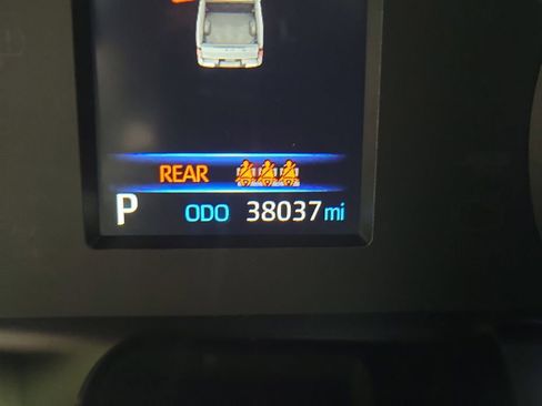 Used 2022 Toyota Tundra SR5 w/ SR5 Convenience Package RWD image 23