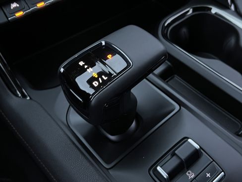 Used 2023 GMC Sierra 1500 AT4 w/ AT4 Premium Package image 30