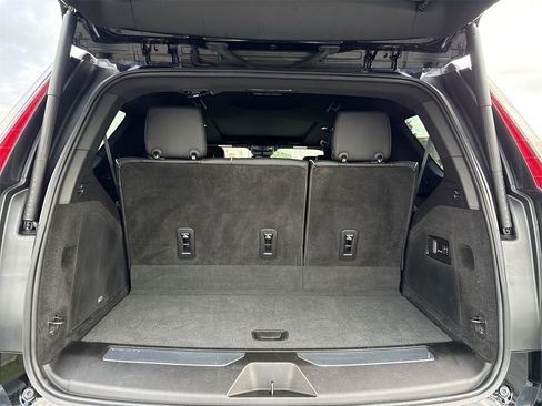 Used 2022 Cadillac Escalade Sport image 31