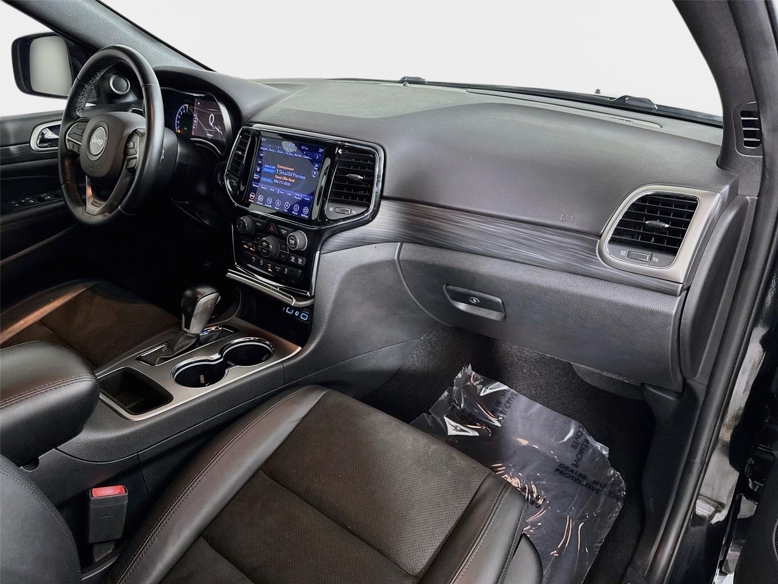 Used 2020 Jeep Grand Cherokee Altitude RWD image 29