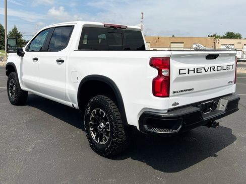 Used 2024 Chevrolet Silverado 1500 ZR2 image 14