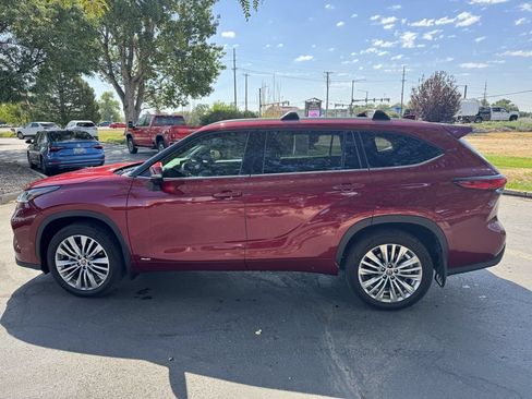 Used 2023 Toyota Highlander Platinum AWD/4WD image 8