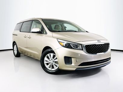 Used 2017 Kia Sedona LX w/ LX Essentials Premium Package