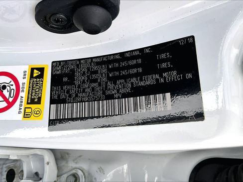 Used 2019 Toyota Highlander XLE image 36