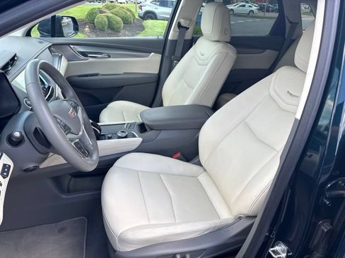 Certified 2024 Cadillac XT5 Premium Luxury w/ Technology Package AWD/4WD image 9