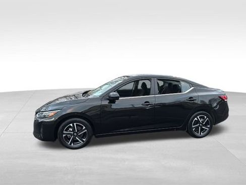 Used 2024 Nissan Sentra SV image 4