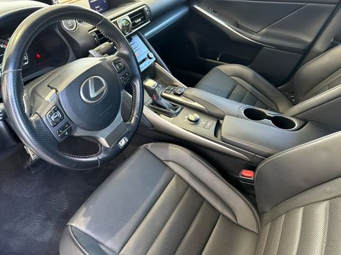 Used 2017 Lexus IS 200t F Sport w/ F Sport Package RWD image 11