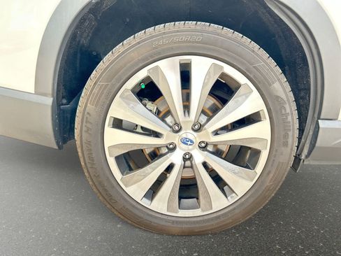 Used 2022 Subaru Ascent Limited w/ Technology Package AWD/4WD image 5