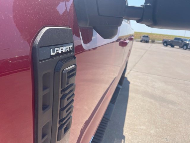 Used 2024 Ford F250 Lariat w/ Sport Appearance Package AWD/4WD image 10