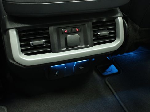 Used 2024 Ford F150 Lightning Lariat image 37