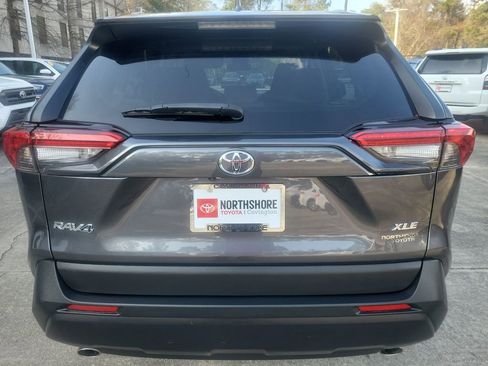 Used 2023 Toyota RAV4 XLE w/ Convenience Package image 5