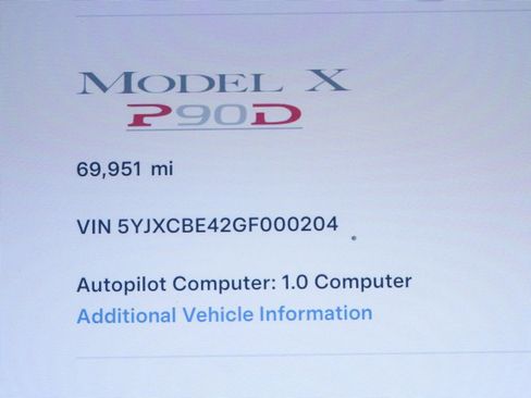 Used 2016 Tesla Model X P90D image 11