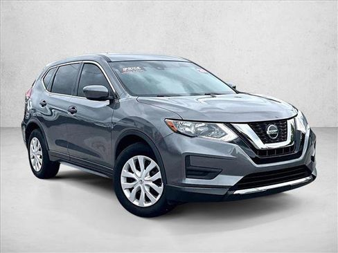Used 2020 Nissan Rogue S FWD image 12