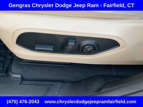 Certified 2023 Jeep Grand Cherokee Limited AWD/4WD image 47