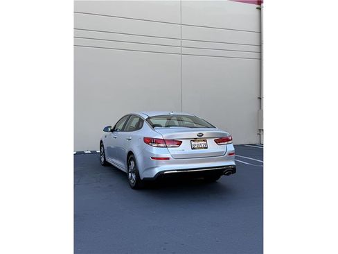 Used 2020 Kia Optima LX image 6