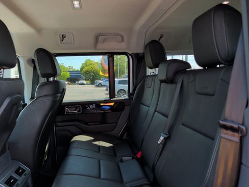 Used 2024 INEOS Grenadier AWD/4WD image 32