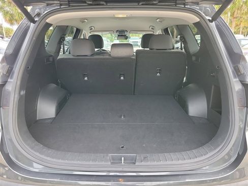 Used 2023 Hyundai Santa Fe SEL image 8