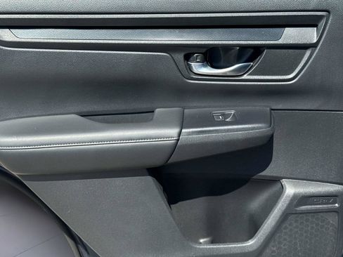 Used 2023 Honda CR-V LX image 12