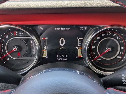 Used 2022 Jeep Wrangler Unlimited Rubicon w/ LED Lighting Group AWD/4WD image 19