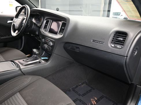Used 2023 Dodge Charger SXT w/ Blacktop Package image 43