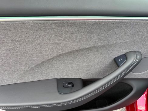 Used 2025 Tesla Model 3 Long Range RWD image 25